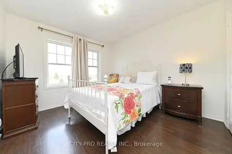 230 Duncan Lane Milton ON L9T 8B6