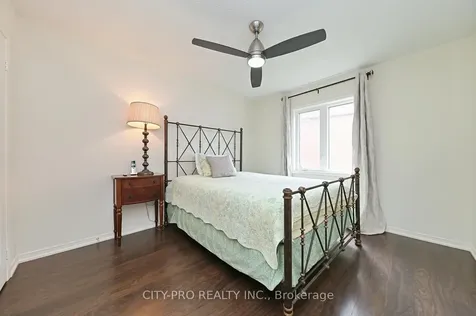 230 Duncan Lane Milton ON L9T 8B6