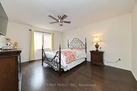 230 Duncan Lane Milton ON L9T 8B6
