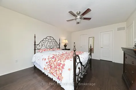 230 Duncan Lane Milton ON L9T 8B6