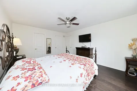 230 Duncan Lane Milton ON L9T 8B6