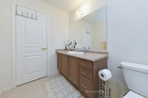 230 Duncan Lane Milton ON L9T 8B6