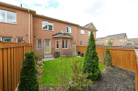 230 Duncan Lane Milton ON L9T 8B6