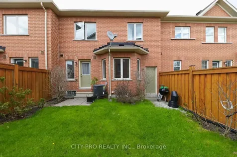 230 Duncan Lane Milton ON L9T 8B6