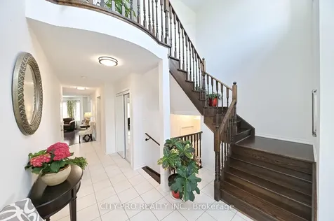 230 Duncan Lane Milton ON L9T 8B6