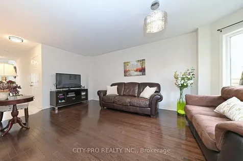 230 Duncan Lane Milton ON L9T 8B6