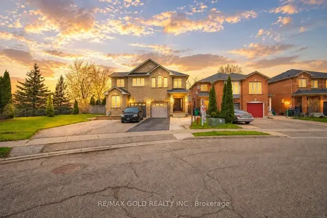 44 Baha Crescent Brampton ON L7A 2J3