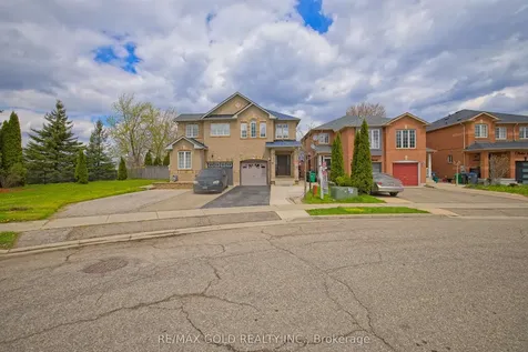 44 Baha Crescent Brampton ON L7A 2J3
