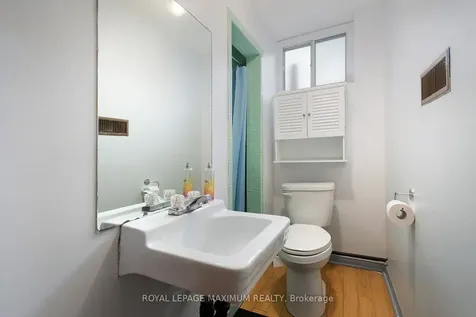 565 Pinegrove Road Oakville ON L6K 2C5