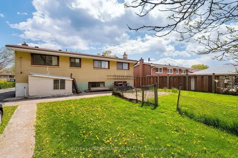 565 Pinegrove Road Oakville ON L6K 2C5