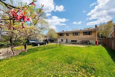 565 Pinegrove Road Oakville ON L6K 2C5