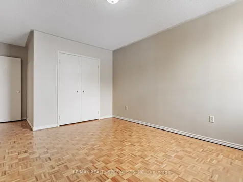 151 La Rose Avenue Toronto ON M9P 1B3