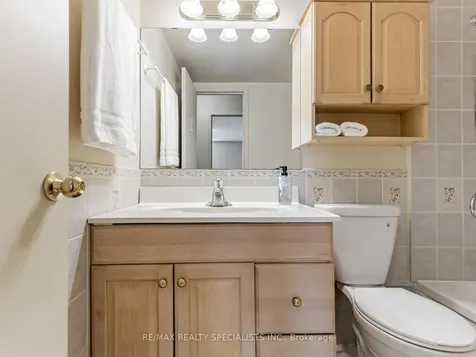 151 La Rose Avenue Toronto ON M9P 1B3