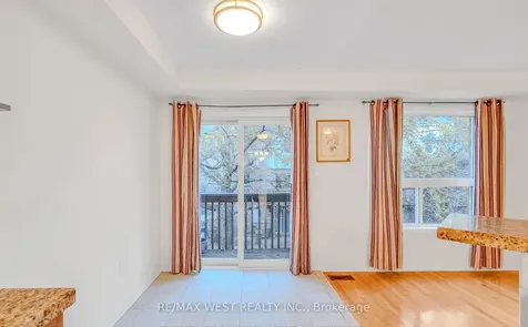 5530 Glen Erin Drive Mississauga ON L5M 6E8