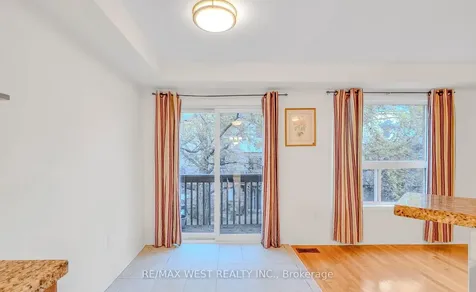 5530 Glen Erin Drive Mississauga ON L5M 6E8