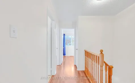 5530 Glen Erin Drive Mississauga ON L5M 6E8