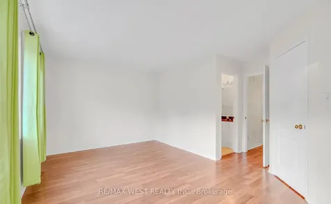 5530 Glen Erin Drive Mississauga ON L5M 6E8