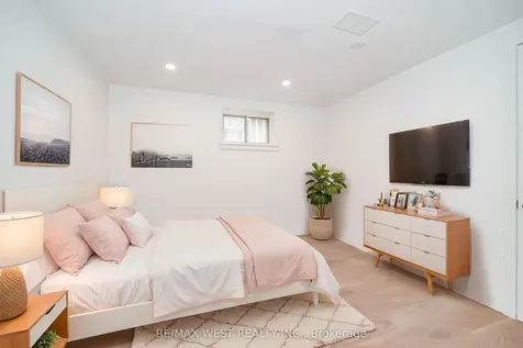 23 Irwin Road Toronto ON M9W 2P6