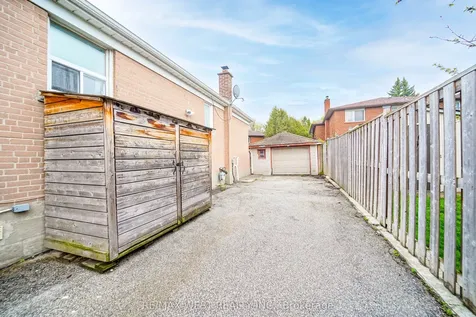 23 Irwin Road Toronto ON M9W 2P6