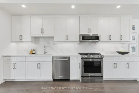 3228 Ellyn Common Burlington ON L7N 0A3