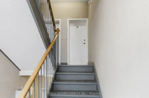 11 Pine Street Toronto ON M9N 0A6