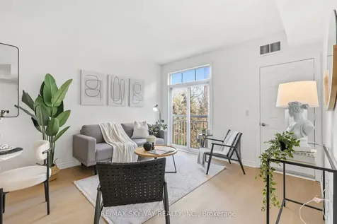 11 Pine Street Toronto ON M9N 0A6