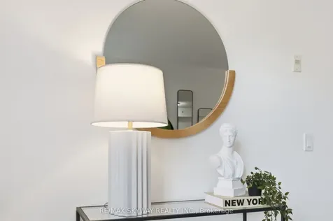 11 Pine Street Toronto ON M9N 0A6