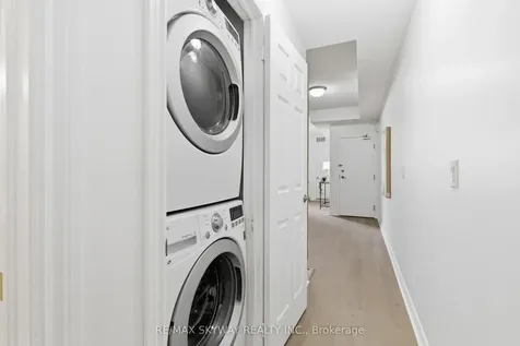 11 Pine Street Toronto ON M9N 0A6