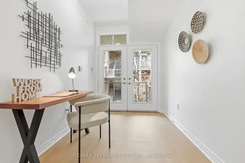11 Pine Street Toronto ON M9N 0A6