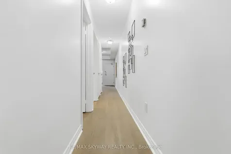 11 Pine Street Toronto ON M9N 0A6