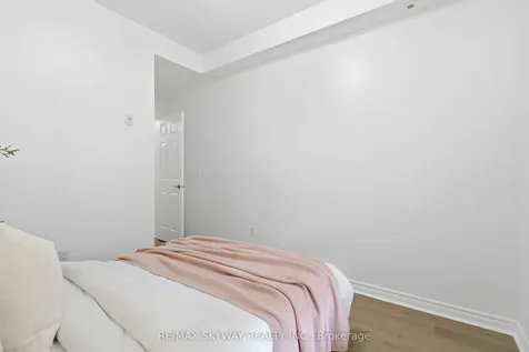 11 Pine Street Toronto ON M9N 0A6