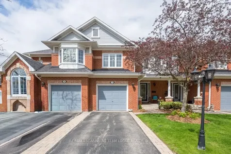 2145 Country Club Drive Burlington ON L7M 4E1