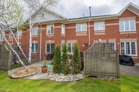2145 Country Club Drive Burlington ON L7M 4E1