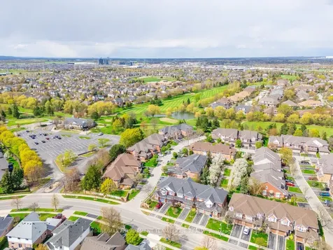 2145 Country Club Drive Burlington ON L7M 4E1