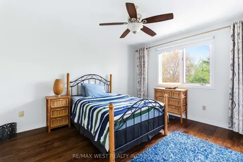 2197 Shaftesbury Court Oakville ON L6H 6C6