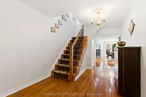 2197 Shaftesbury Court Oakville ON L6H 6C6