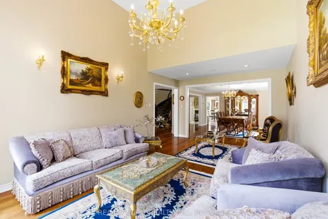 2197 Shaftesbury Court Oakville ON L6H 6C6