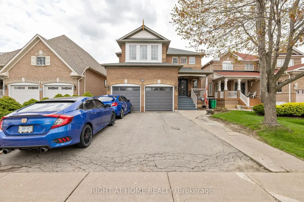 8 Fletchers Creek Boulevard Brampton ON L6X 4R6
