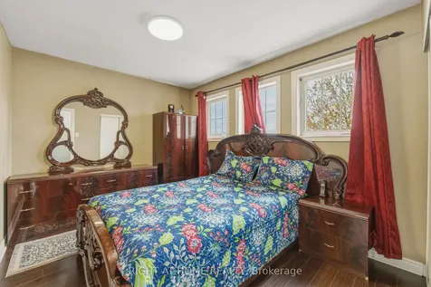 8 Fletchers Creek Boulevard Brampton ON L6X 4R6
