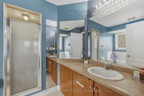 8 Fletchers Creek Boulevard Brampton ON L6X 4R6