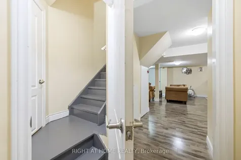 8 Fletchers Creek Boulevard Brampton ON L6X 4R6