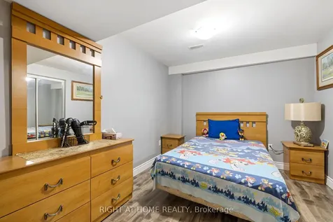 8 Fletchers Creek Boulevard Brampton ON L6X 4R6