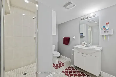 8 Fletchers Creek Boulevard Brampton ON L6X 4R6