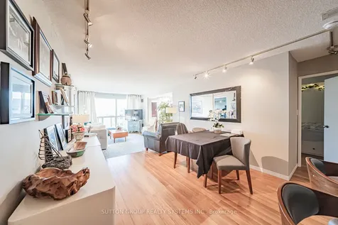 2261 Lakeshore Boulevard W Toronto ON M8V 3X1