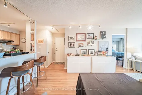 2261 Lakeshore Boulevard W Toronto ON M8V 3X1