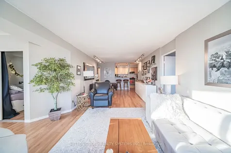 2261 Lakeshore Boulevard W Toronto ON M8V 3X1