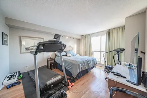 2261 Lakeshore Boulevard W Toronto ON M8V 3X1