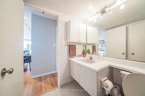 2261 Lakeshore Boulevard W Toronto ON M8V 3X1