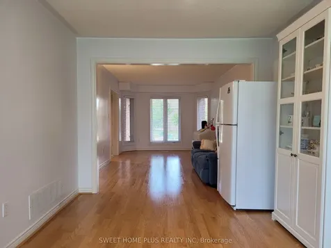 1406 Rimon Street Mississauga ON L5V 1T9