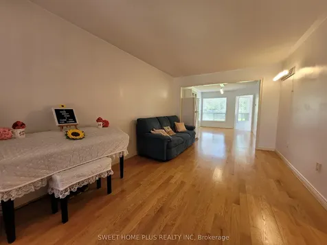 1406 Rimon Street Mississauga ON L5V 1T9